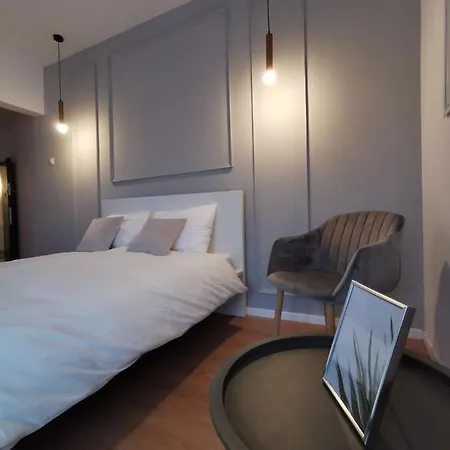 On The River Ultra Apartman Bukarest