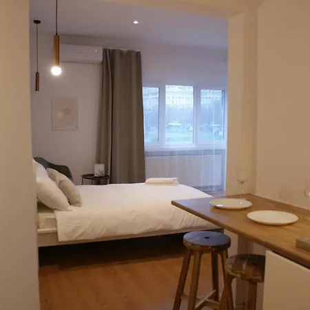 On The River Ultra Appartement *