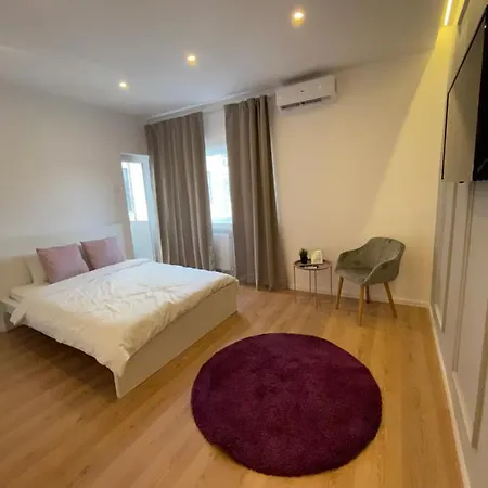 On The River Ultra Appartement Boekarest