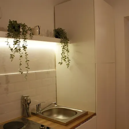 On The River Ultra Boekarest