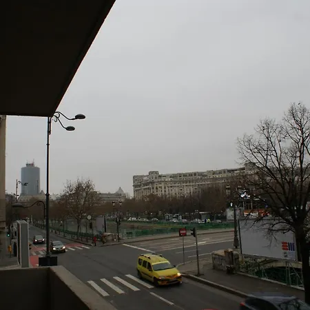 On The River Ultra Appartement Boekarest