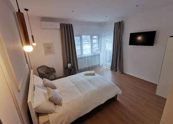 On The River Ultra アパート