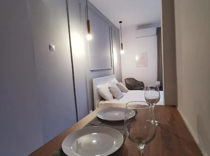 On The River Ultra アパート *