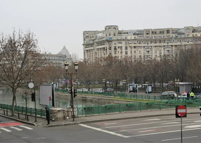 On The River Ultra ブカレスト