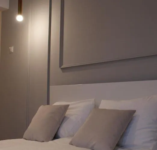 On The River Ultra アパート